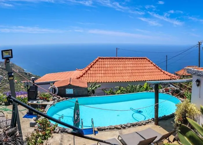 Casas Tipicas Candelaria Tabua Ponta do Sol (Madeira)