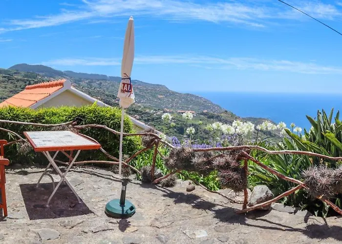 Casas Tipicas Candelaria Tabua Ponta do Sol (Madeira)